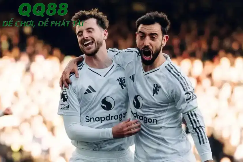Bruno Fernandes đang gặp khó khăn khi phải chơi ở vị trí trái sở trường.